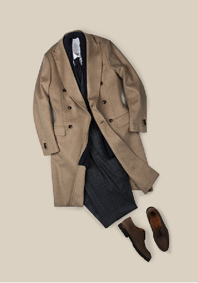 Пальто OCS0109, костюм-двойка 5732, сорочка SH00141, галстук TS730, ботинки — замшевые дерби, шарф K10035